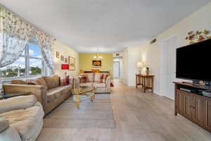 2829 Florida Blvd, Delray Beach, FL 33483, Sold 04/02/21