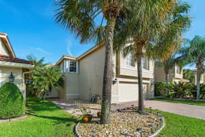 5095 Starblaze Dr, Greenacres, FL 33463, Sold 03/17/20