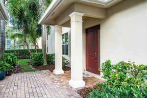1033 Piccadilly St, Palm Beach Gardens, FL 33418, Sold 07/24/20