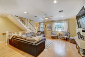 511 E Mallory Cir, Delray Beach, FL 33483, Sold 03/23/20