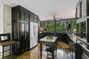 2335 S Ocean Blvd e19, Palm Beach, FL 33480, Sold 08/03/20