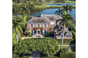 568 Island Dr, Palm Beach, FL 33480, Sold 07/02/20