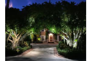 568 Island Dr, Palm Beach, FL 33480, Sold 07/02/20