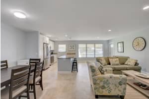 1083 N Oakridge Cir, Lantana, FL 33462, Sold 02/28/20