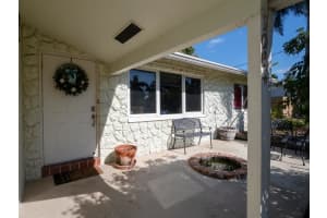 1004 Coral Ct, Boynton Beach, FL 33426, Sold 04/30/20