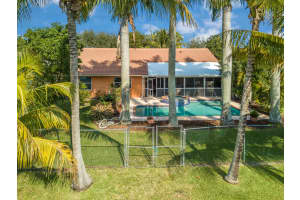 10562 Paso Fino Dr, Lake Worth, FL 33449, Sold 03/18/20