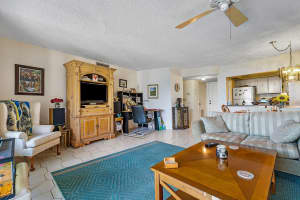 2424 N Federal Hwy, Boynton Beach, FL 33435, Sold 05/01/20