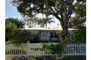 185 12th Pl SE, Vero Beach, FL 32962, Sold 04/28/20