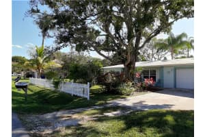 185 12th Pl SE, Vero Beach, FL 32962, Sold 04/28/20