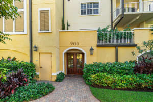 3930 N Flagler Dr, West Palm Beach, FL 33407, Sold 09/10/21