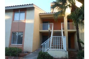 1206 The Pointe Dr, West Palm Beach, FL 33409, Sold 03/30/20