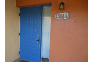 1206 The Pointe Dr, West Palm Beach, FL 33409, Sold 03/30/20