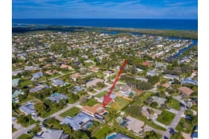 8182 SE Cumberland Cir, Hobe Sound, FL 33455, Sold 06/22/20