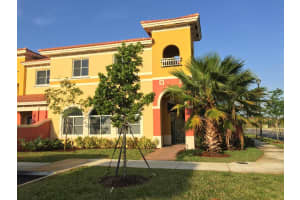 3528 NW 30th St, Lauderdale Lakes, FL 33311, Sold 05/18/20