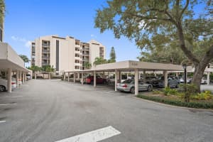 11390 12 Oaks Way, North Palm Beach, FL 33408, Sold 12/10/20