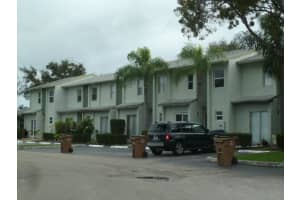 810 Crystal Lake Dr, Pompano Beach, FL 33064, Sold 03/27/20
