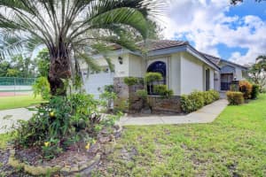 4300 Sherwood Forest Dr, Delray Beach, FL 33445, Sold 06/16/20