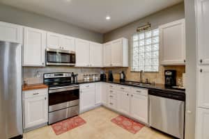 6528 Spring Meadow Dr, Greenacres, FL 33413, Sold 03/12/20