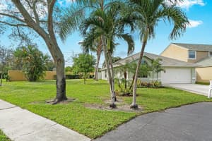 1049 Fairfax Cir W, Boynton Beach, FL 33436, Sold 02/21/20