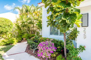 229 Pelican Way, Delray Beach, FL 33483, Sold 07/20/20