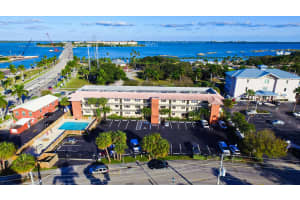 701 N Indian River Dr, Fort Pierce, FL 34950, Sold 09/01/20