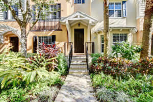 326 E Mallory Cir, Delray Beach, FL 33483, Sold 03/13/20