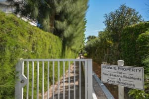 2784 S Ocean Blvd, Palm Beach, FL 33480, Sold 02/25/20