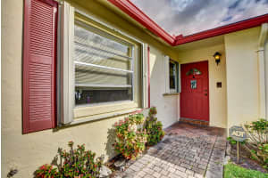 6290 Summer Sky Ln, Greenacres, FL 33463, Sold 08/28/20
