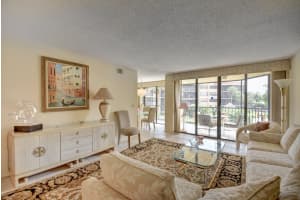 800 Jeffery St, Boca Raton, FL 33487, Sold 03/29/21