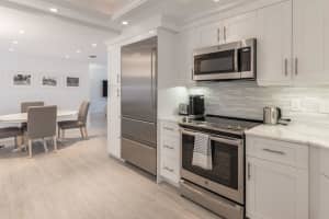 86 Mac Farlane Dr #9e, Delray Beach, FL 33483, Sold 04/02/20