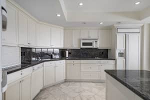 2100S S Ocean Blvd, Palm Beach, FL 33480, Sold 04/02/20