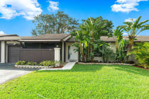 109 Conaskonk Cir, Royal Palm Beach, FL 33411, Sold 02/20/20