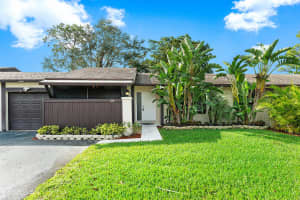 109 Conaskonk Cir, Royal Palm Beach, FL 33411, Sold 02/20/20