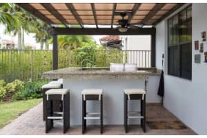 9928 NW 10th St, Miami, FL 33172, Sold 07/02/21