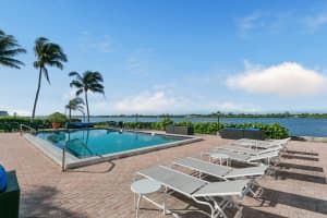 2560 S Ocean Blvd, Palm Beach, FL 33480, Sold 04/06/20