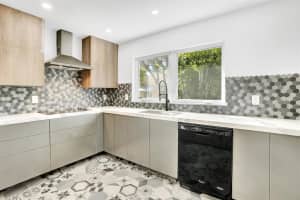 140 Monroe Dr, West Palm Beach, FL 33405, Sold 03/05/20