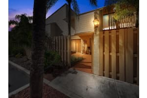 612 Executive Center Dr, West Palm Beach, FL 33401, Sold 02/26/20