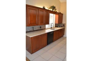 2830 Farragut Ln, West Palm Beach, FL 33409, Sold 08/19/20