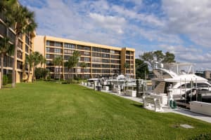 1748 Jupiter Cove Dr, Jupiter, FL 33469, Sold 07/15/20