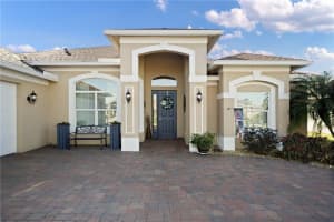780 Fortunella Cir SW, Vero Beach, FL 32968, Sold 04/10/20