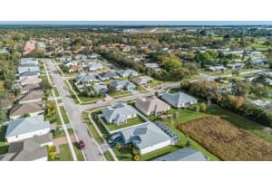 4560 21st St, Vero Beach, FL 32966, Sold 08/31/20