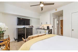 235 Sunrise Ave, Palm Beach, FL 33480, Sold 02/18/20