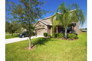 1368 Lexington Square SW, Vero Beach, FL 32962, Sold 04/17/20