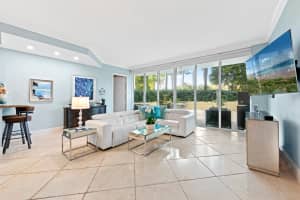 550 SE Mizner Blvd APT B101, Boca Raton, FL 33432, Sold 07/22/20