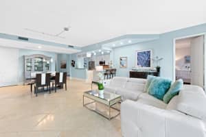 550 SE Mizner Blvd APT B101, Boca Raton, FL 33432, Sold 07/22/20