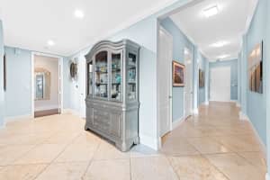 550 SE Mizner Blvd APT B101, Boca Raton, FL 33432, Sold 07/22/20