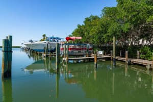 3207 S Lakeview Cir, Fort Pierce, FL 34949, Sold 09/09/20