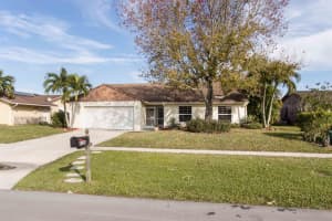 8126 Rose Marie Ave W, Boynton Beach, FL 33472, Sold 04/29/20