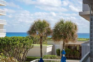 3250 S Ocean Blvd #204s, Palm Beach, FL 33480, Sold 05/11/21