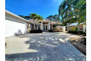 962 SW Lighthouse Dr, Palm City, FL 34990, Sold 07/15/20
